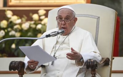 Homosexuals could be blessed by Catholic Church in Vatican reversal – Pope.